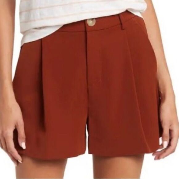 Vince NWT Front Pleat Shorts in Burnt Orange Size 6 - Picture 1 of 8